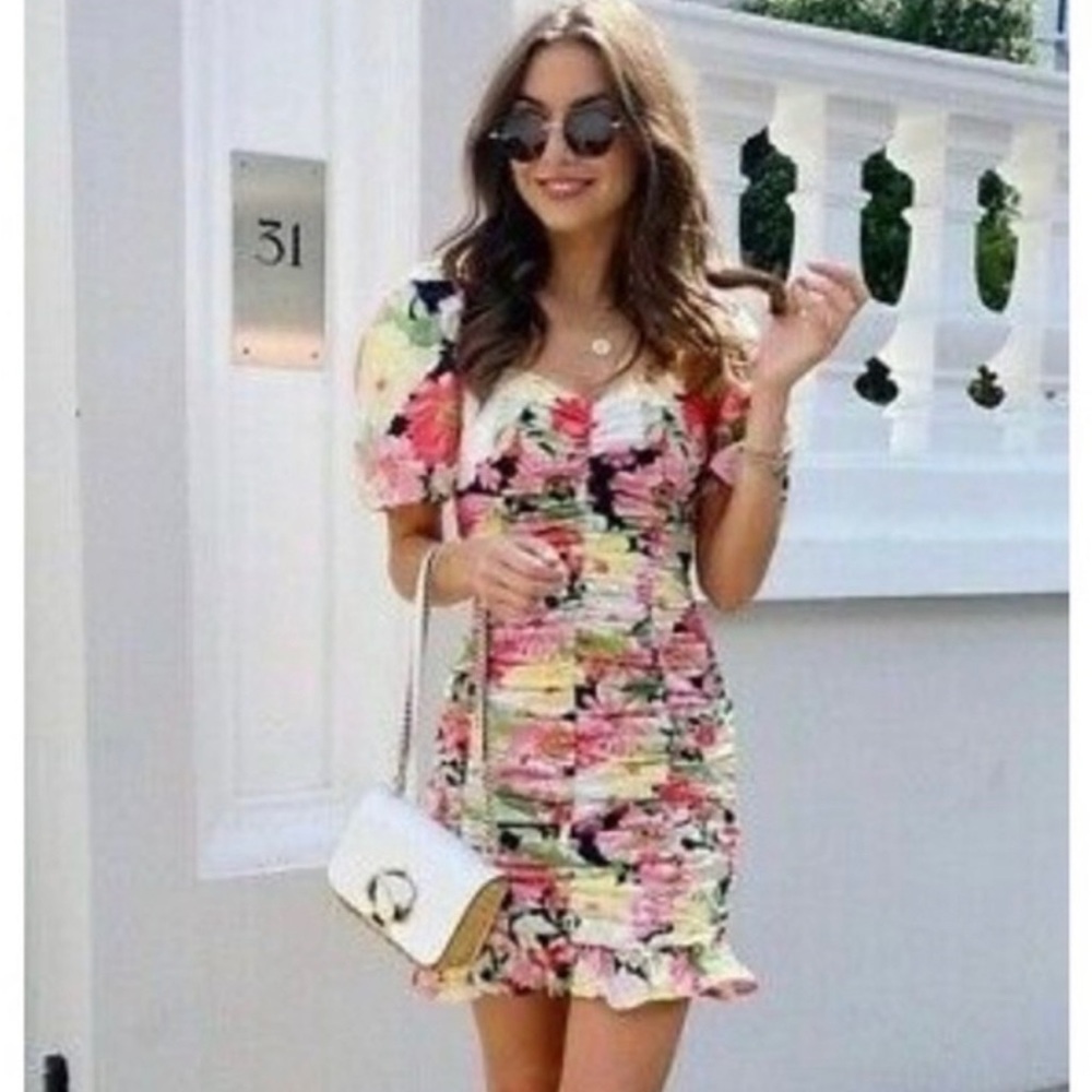 Bloggers Favorite Gorgeous Zara puff Sleeve Floral mini dress XS!